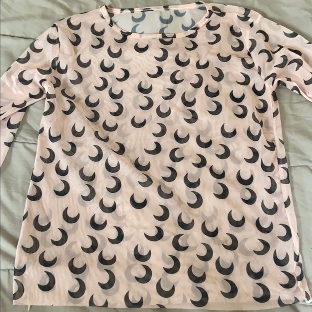 Moon designed mesh peach top